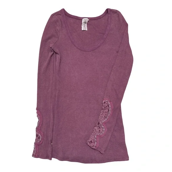 Free People • Crafty Lace Cuff Long Sleeve Thermal Top Burgundy S - Picture 2 of 12